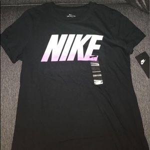Woman’s Nike TEE